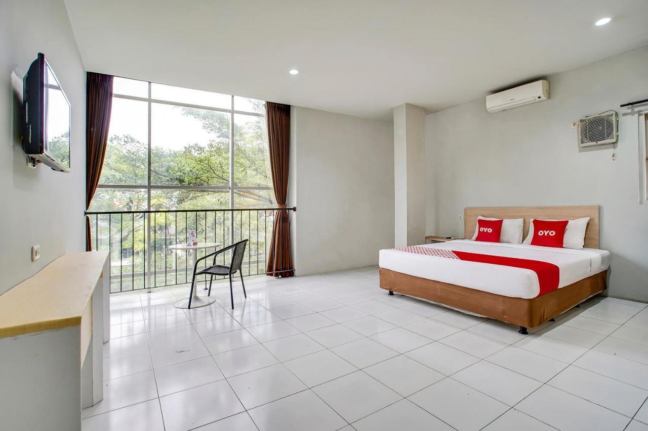 Reddoorz @ Pelajar Pejuang 3 Hotel Bandung Exterior photo