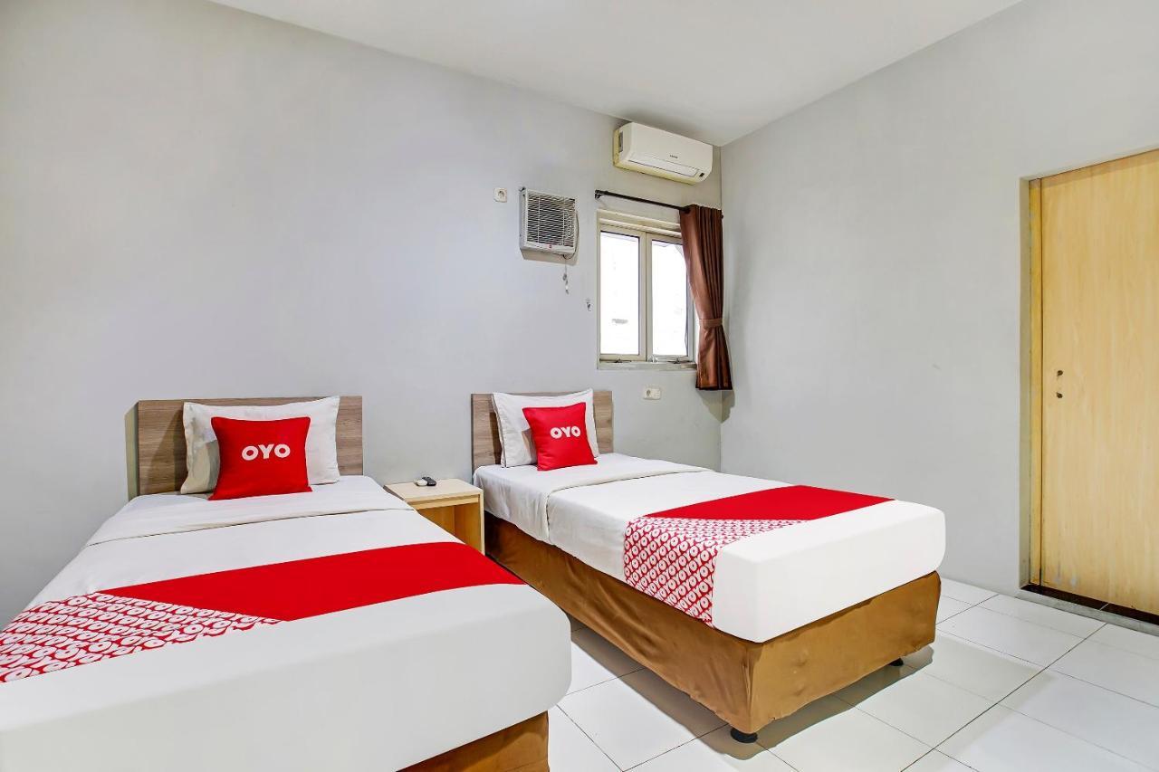 Reddoorz @ Pelajar Pejuang 3 Hotel Bandung Exterior photo