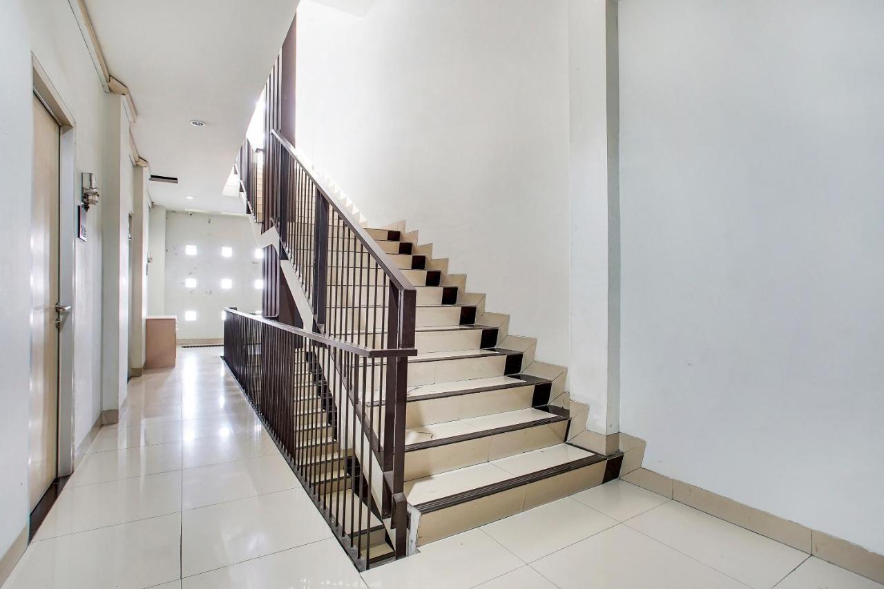 Reddoorz @ Pelajar Pejuang 3 Hotel Bandung Exterior photo