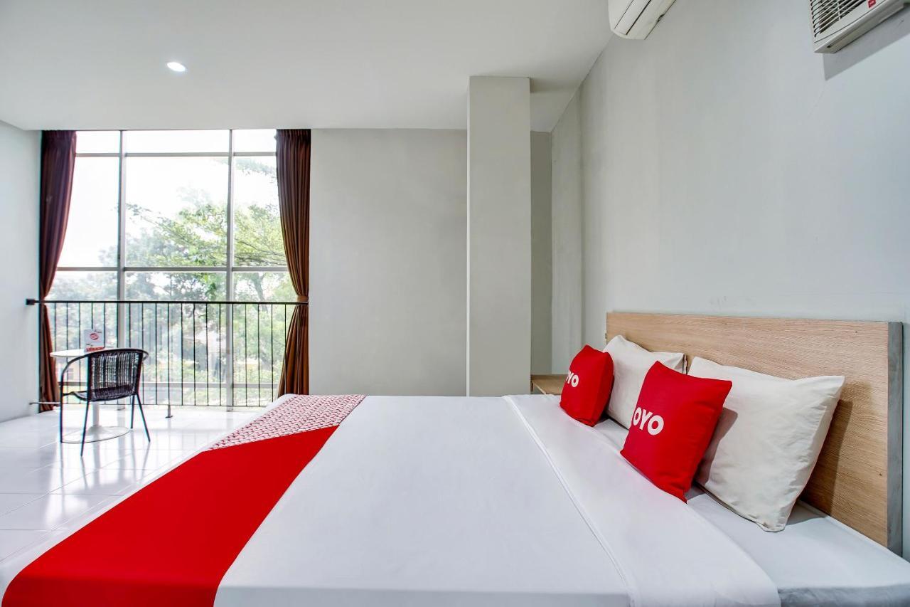 Reddoorz @ Pelajar Pejuang 3 Hotel Bandung Exterior photo