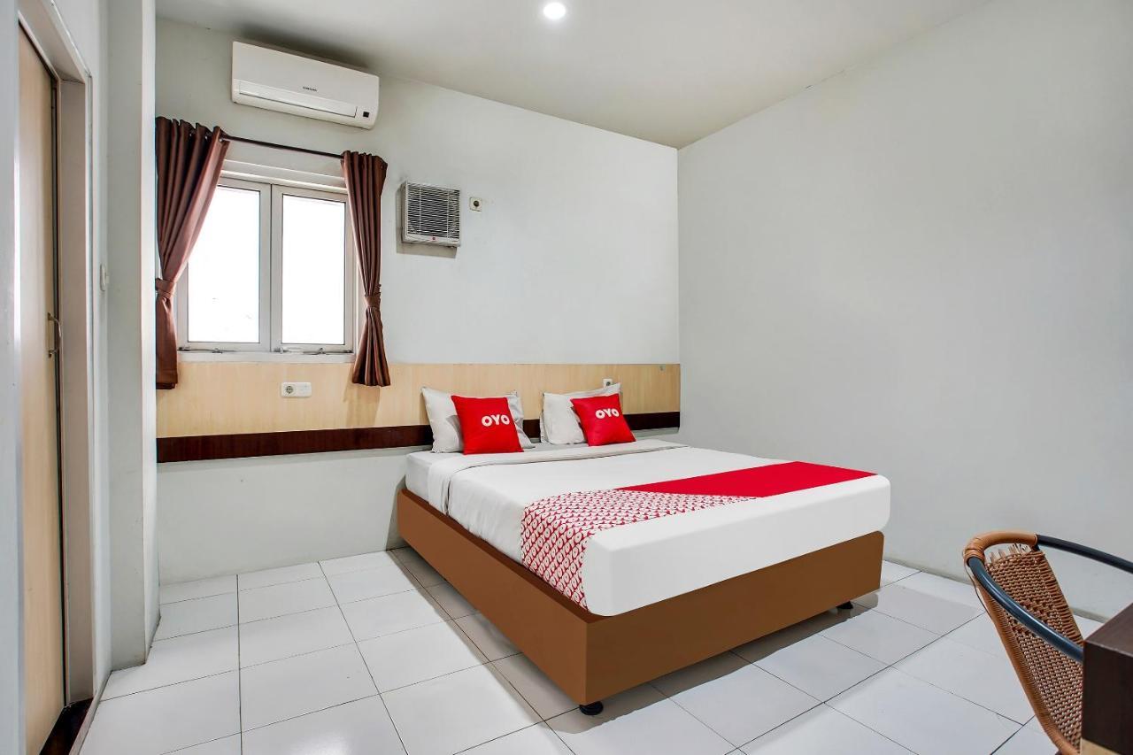 Reddoorz @ Pelajar Pejuang 3 Hotel Bandung Exterior photo