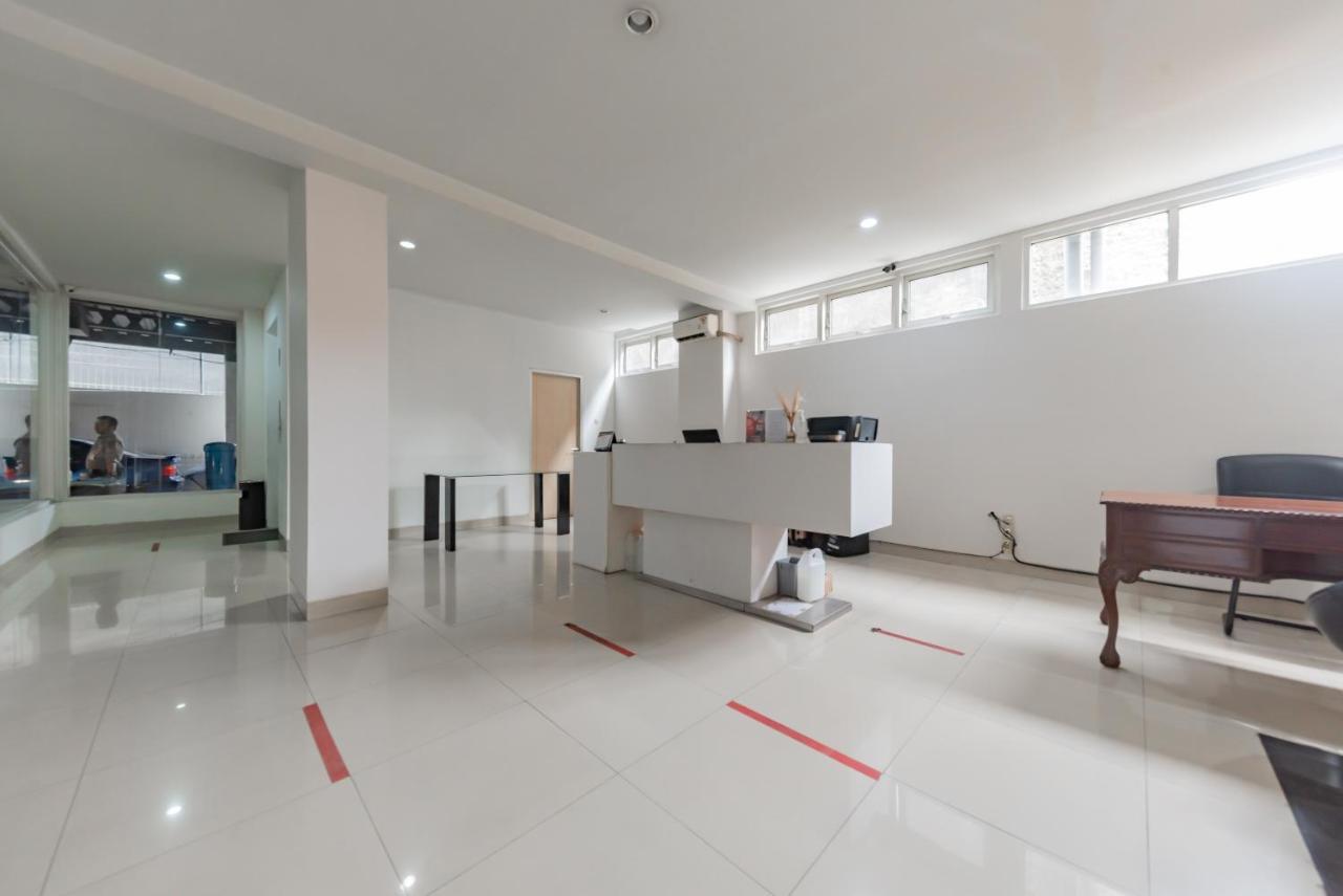 Reddoorz @ Pelajar Pejuang 3 Hotel Bandung Exterior photo